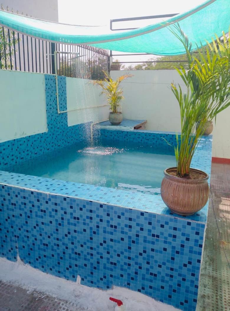 Solanki Farms & Pool Villa Garden Fully Private Jaipur Luaran gambar